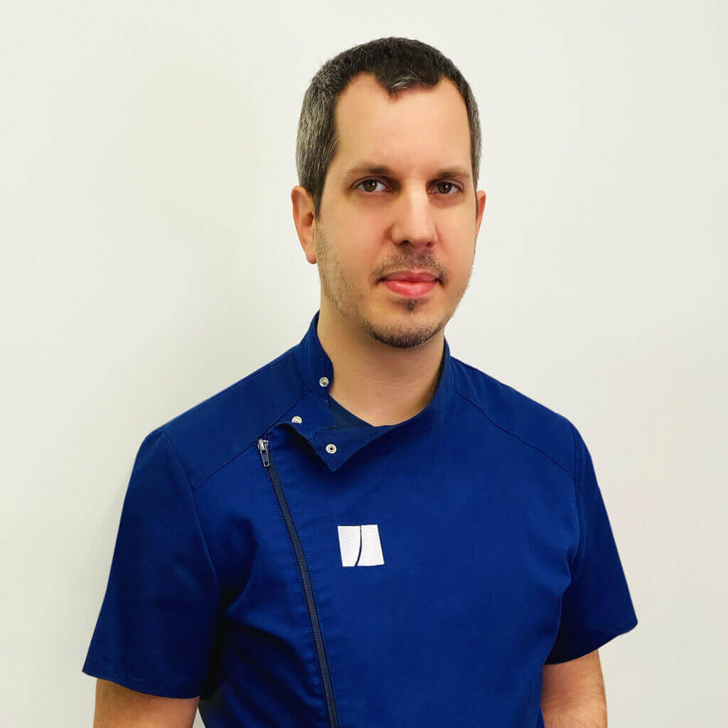 PHAEYDE Clinic Bratislava - Transplantácia vlasov -  Dr. Máté Albert